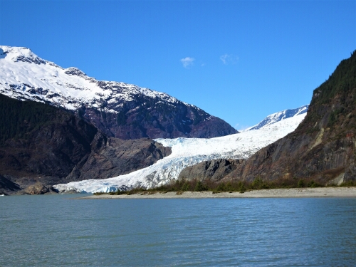 Exploring Juneau, Alaska in April - Rays of Adventure